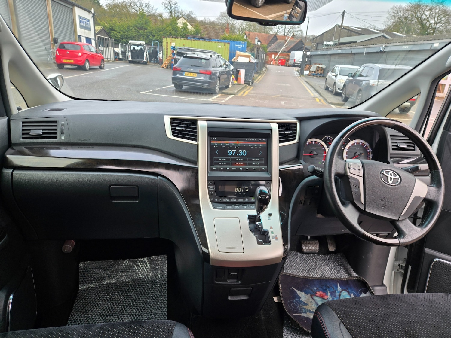 Used Toyota Vellfire 2026 for sale - 77562607: Photo 12