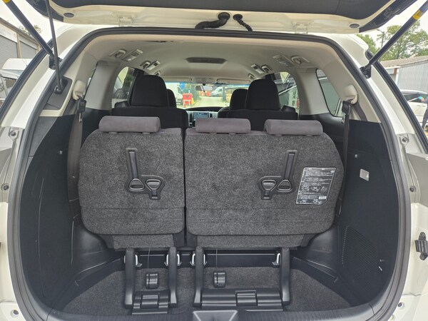 Used Toyota Estima 2013 for sale - 72792529: Photo 14