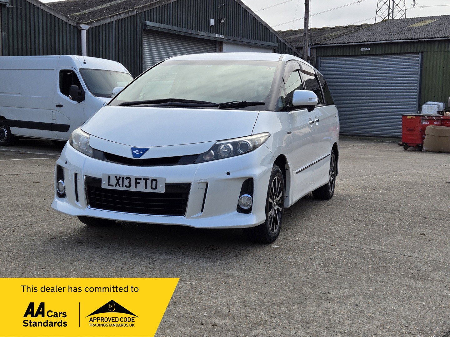 Used Toyota Estima 2013 for sale - 76594732: Photo 3