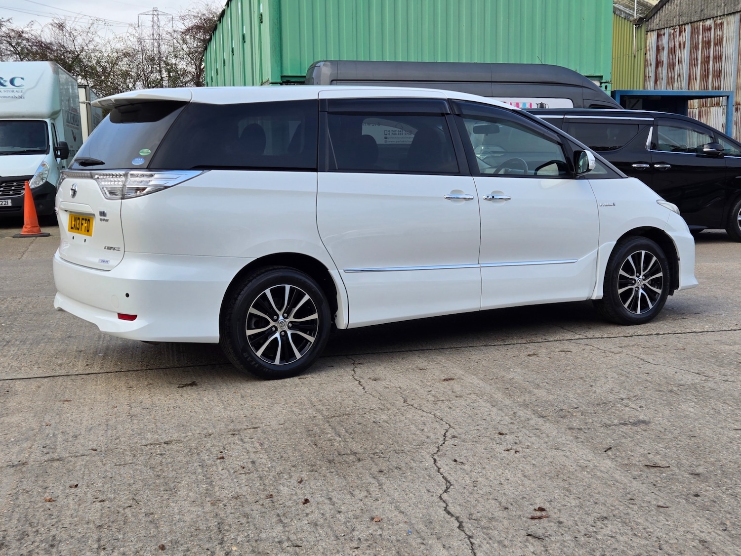Used Toyota Estima 2013 for sale - 76594732: Photo 7