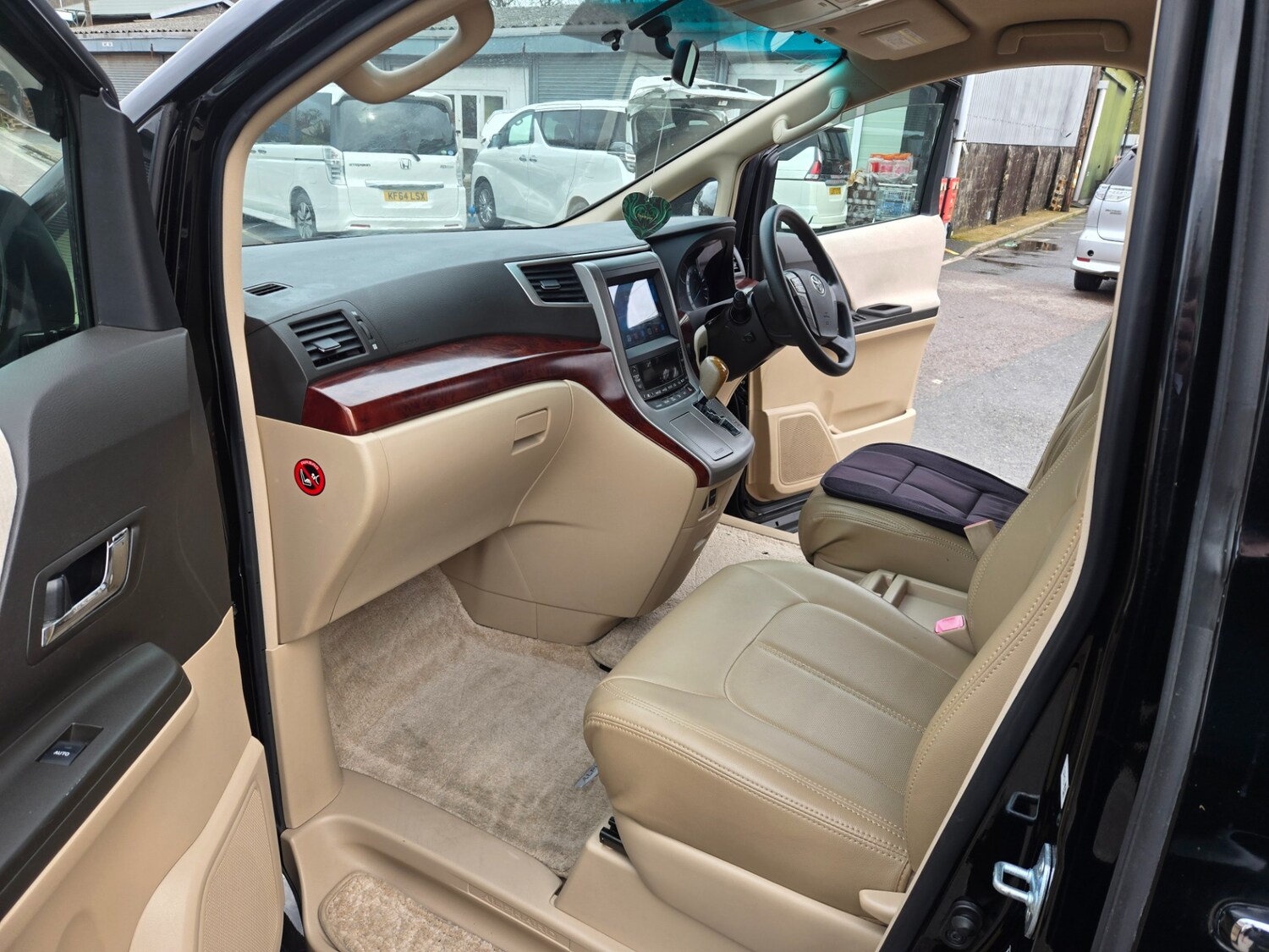 Used Toyota Alphard 2008 for sale - 77663778: Photo 12