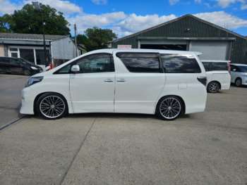 Used Toyota Alphard 2014 for sale - 74561062: Photo