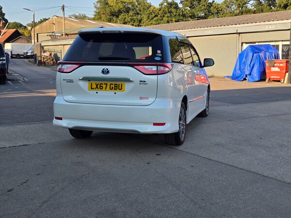 Used Toyota Estima 2017 for sale - 75625774: Photo 6
