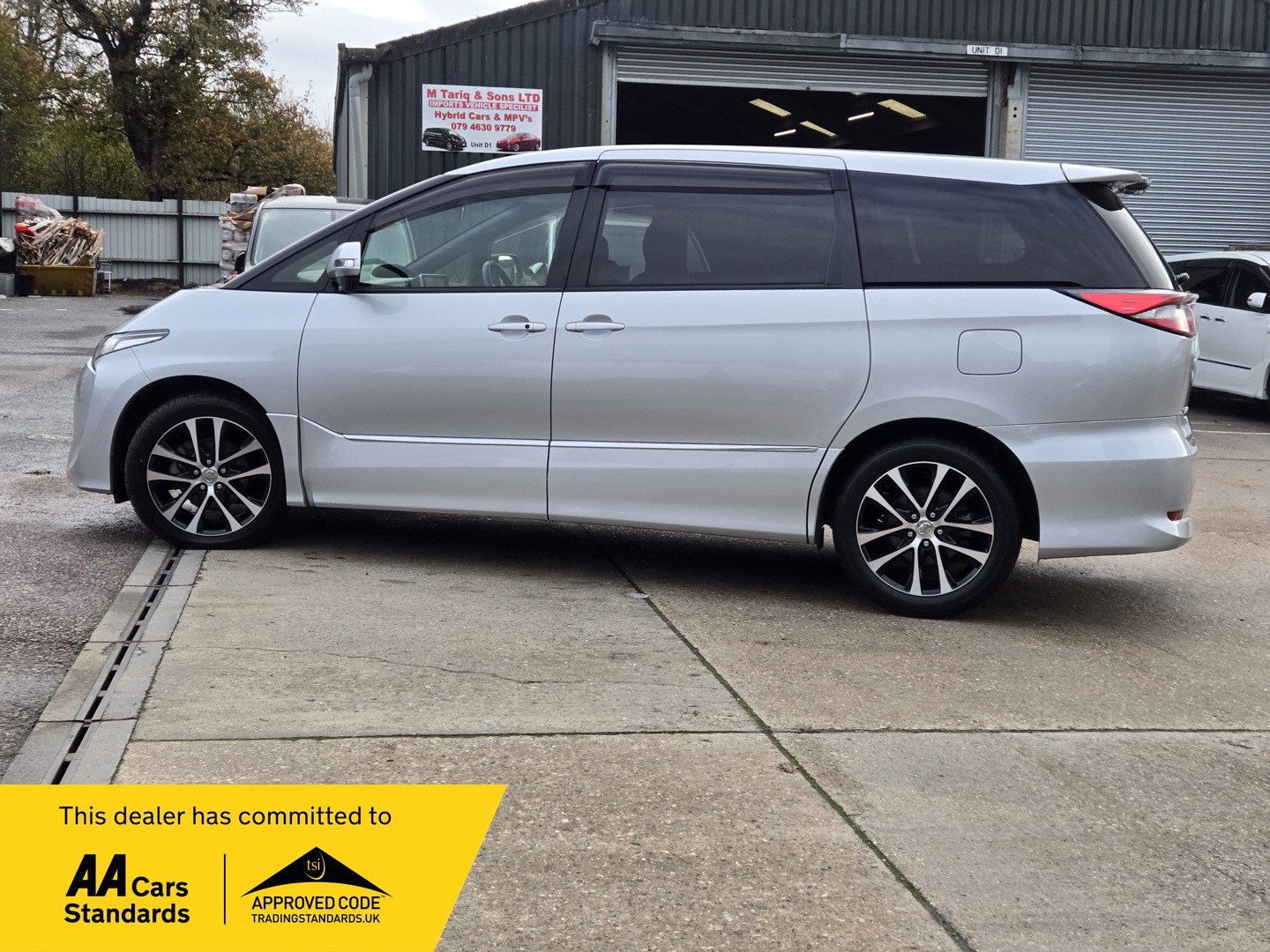 Used Toyota Estima 2017 for sale - 76594595: Photo 3