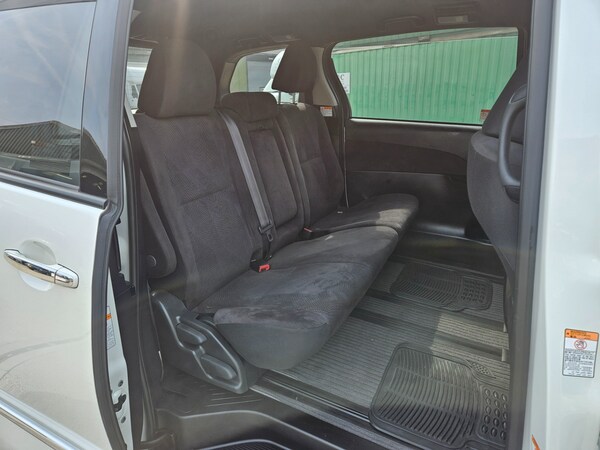 Used Toyota Estima 2018 for sale - 74484642: Photo 10