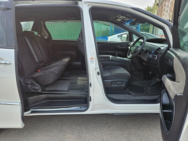 Used Toyota Estima 2018 for sale - 74484642: Photo 11
