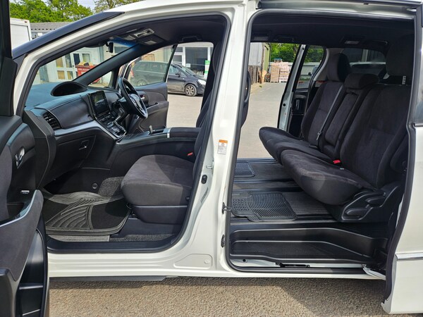 Used Toyota Estima 2018 for sale - 74484642: Photo 15