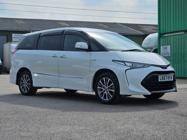 Used Toyota Estima 2018 for sale - 74484642: Photo 1