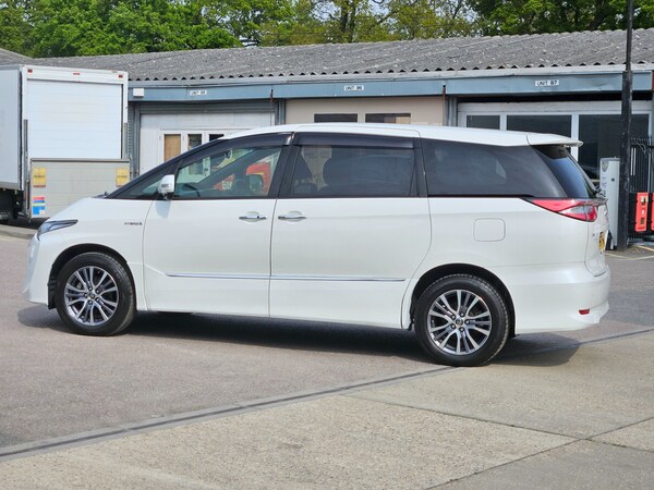 Used Toyota Estima 2018 for sale - 74484642: Photo 4