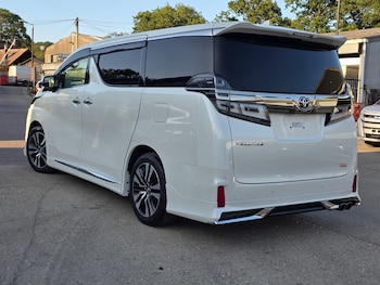 Used Toyota Vellfire 2018 for sale - 79473571: Photo