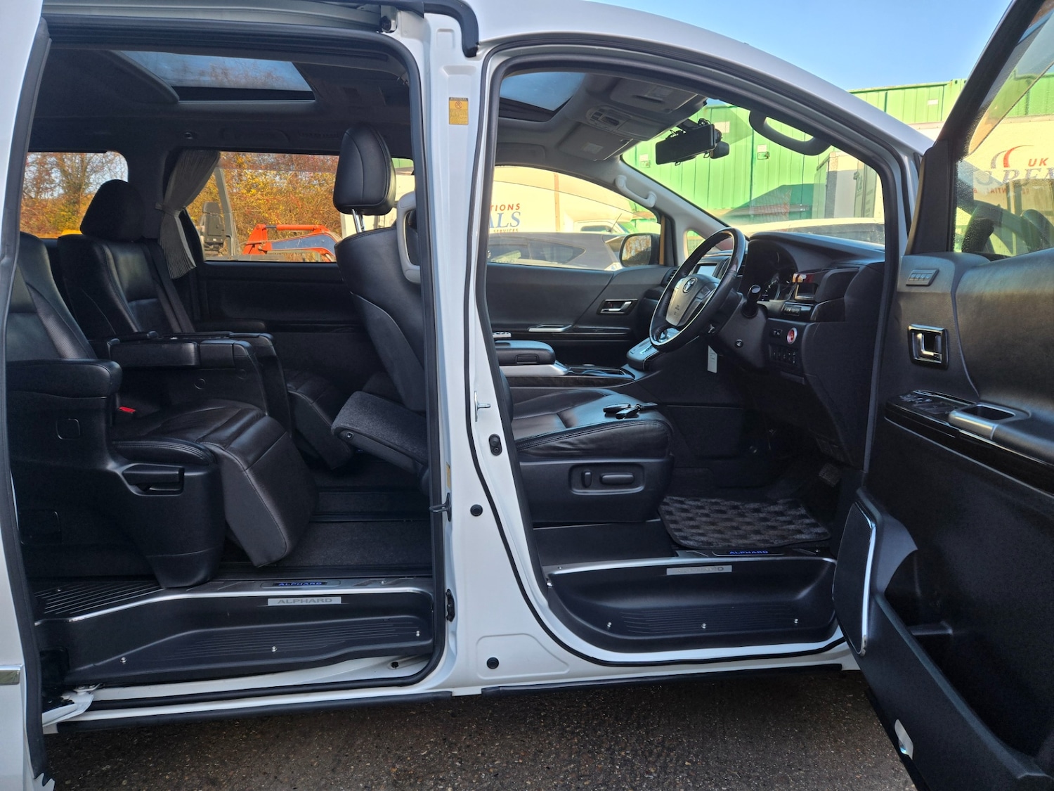 Used Toyota Alphard 2014 for sale - 76905114: Photo 10