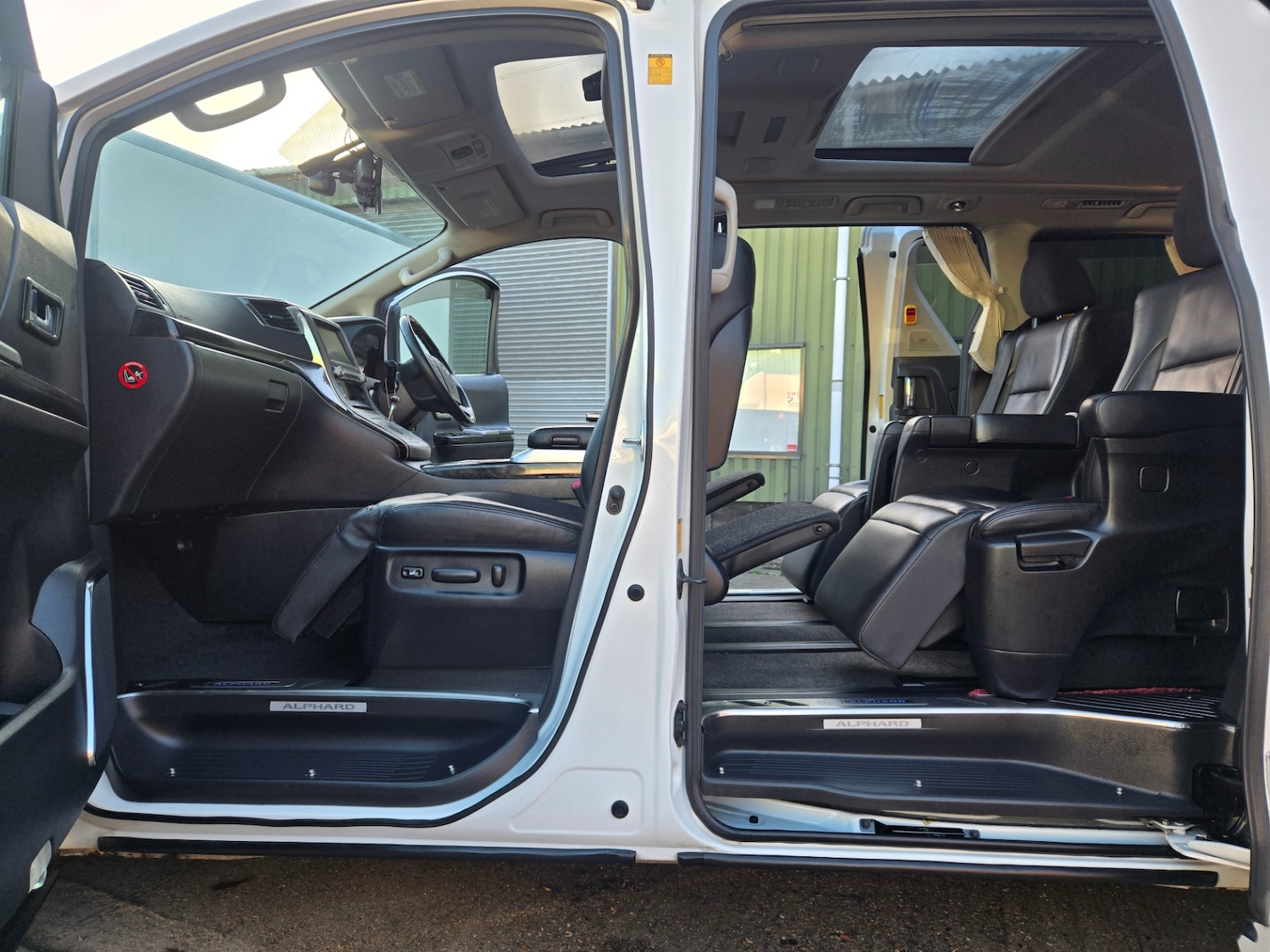 Used Toyota Alphard 2014 for sale - 76905114: Photo 17