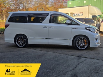 Used Toyota Alphard 2014 for sale - 76905114: Photo