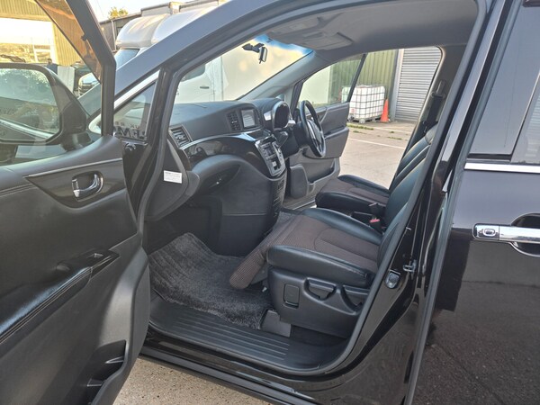 Used Nissan Elgrand 2011 for sale - 72199340: Photo 12