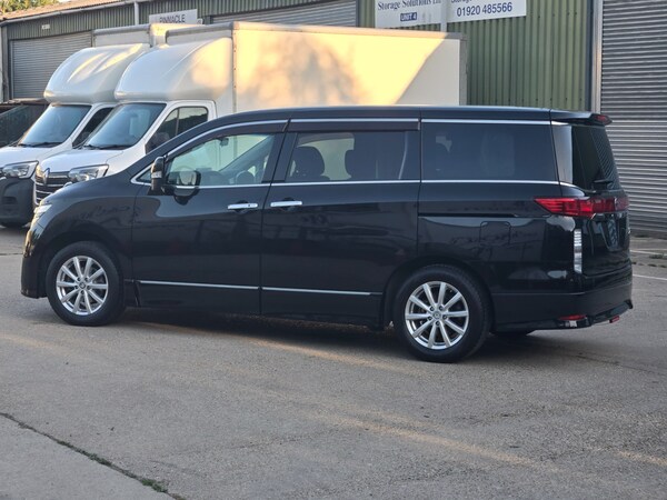 Used Nissan Elgrand 2011 for sale - 72199340: Photo 4
