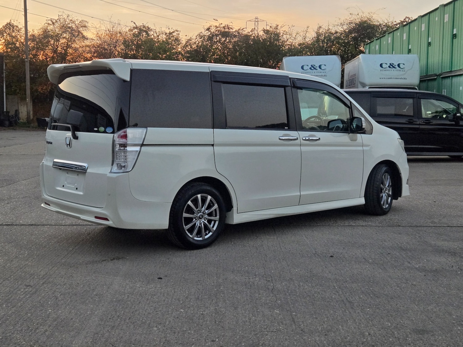 Used Honda Stepwagon 2012 for sale - 76385262: Photo 10