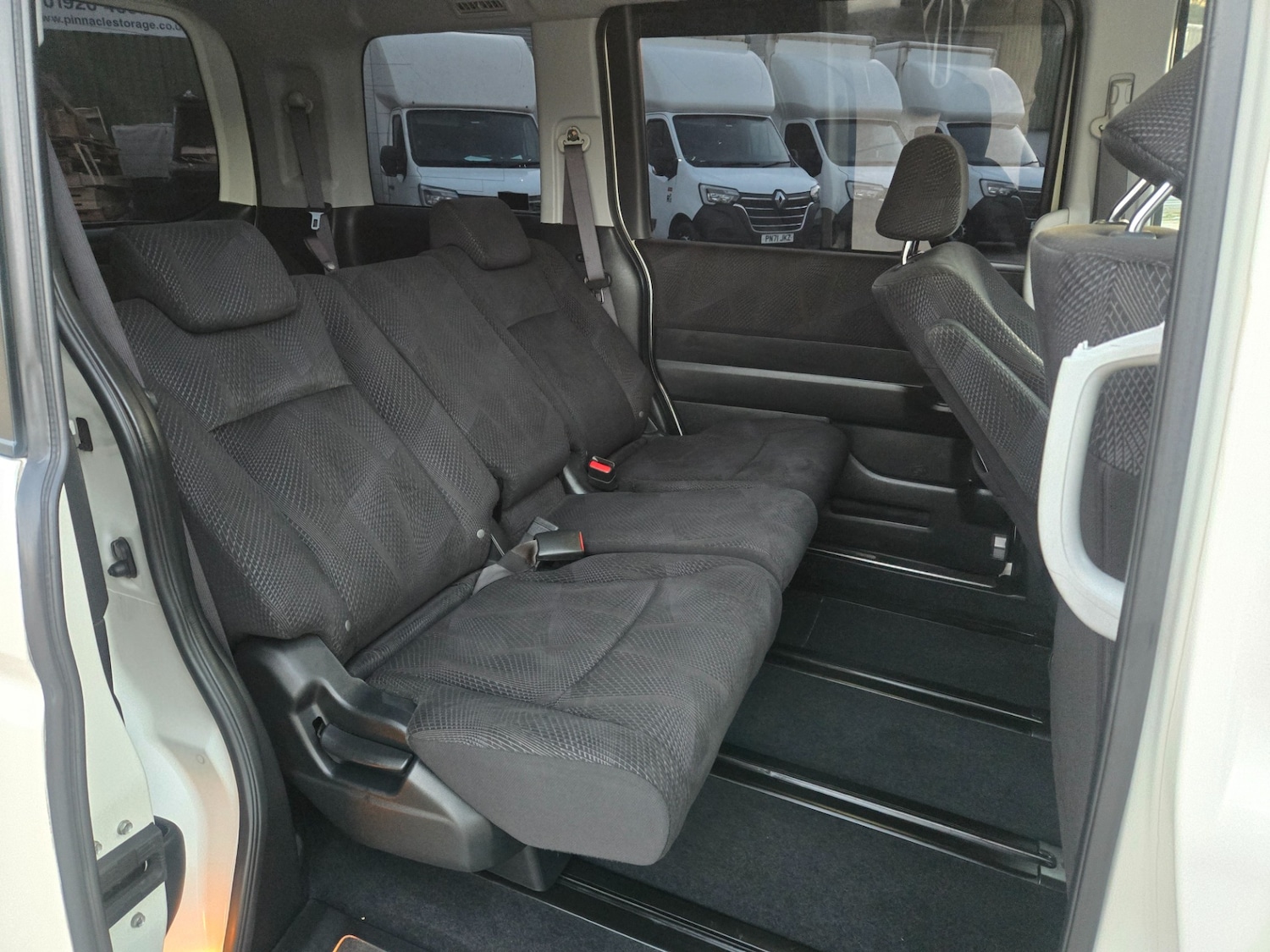 Used Honda Stepwagon 2012 for sale - 76385262: Photo 15