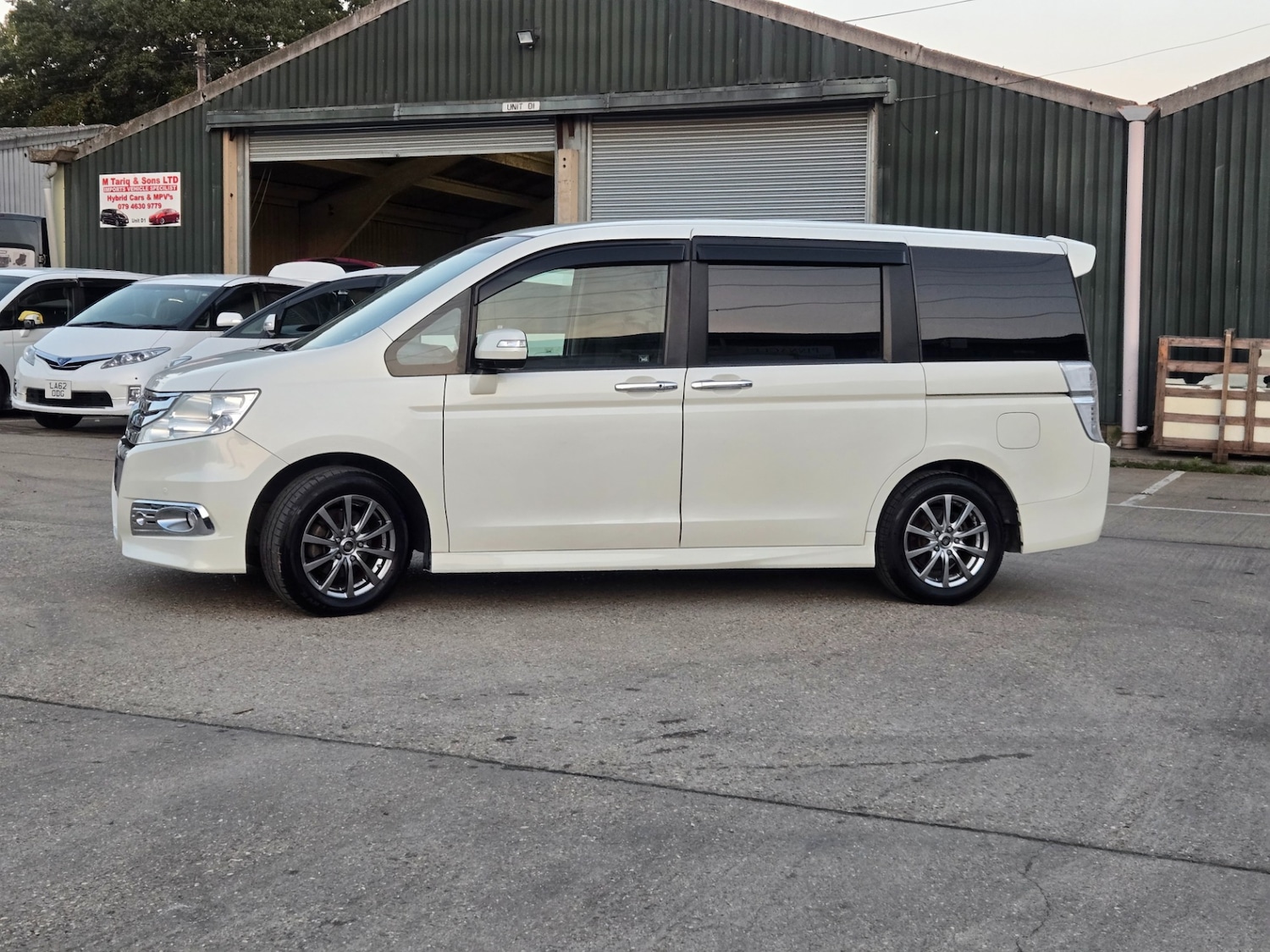Used Honda Stepwagon 2012 for sale - 76385262: Photo 7