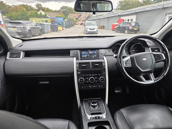 Used Land Rover Discovery Sport 2018 for sale - 76208680: Photo 10