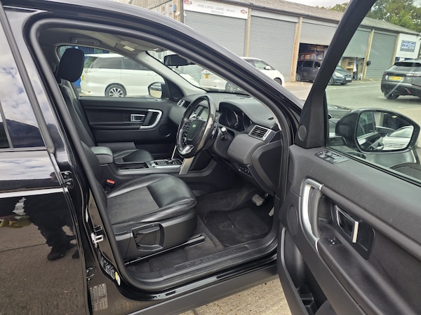 Used Land Rover Discovery Sport 2018 for sale - 76208680: Photo 9