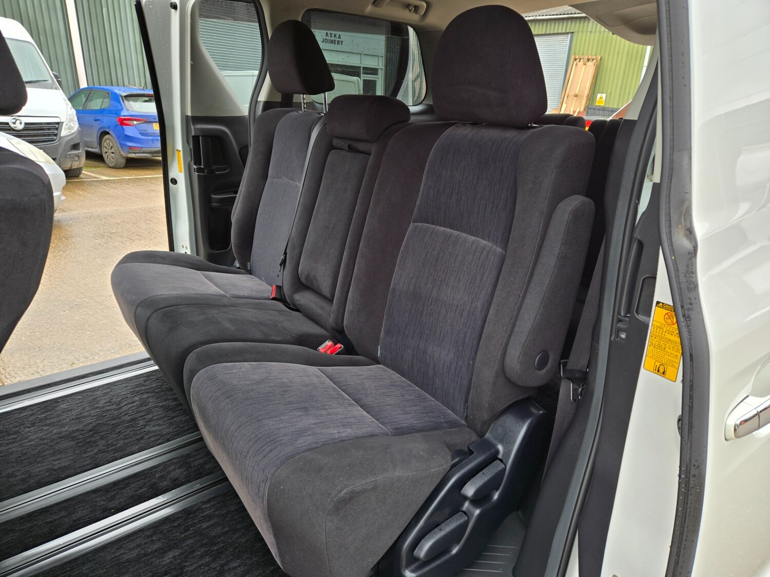 Used Toyota Alphard 2026 for sale - 77742555: Photo 12