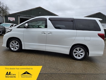 Used Toyota Alphard 2014 for sale - 77742555: Photo