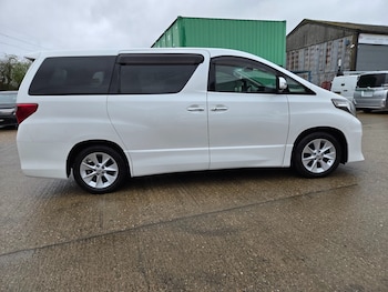 Used Toyota Alphard 2014 for sale - 77742555: Photo