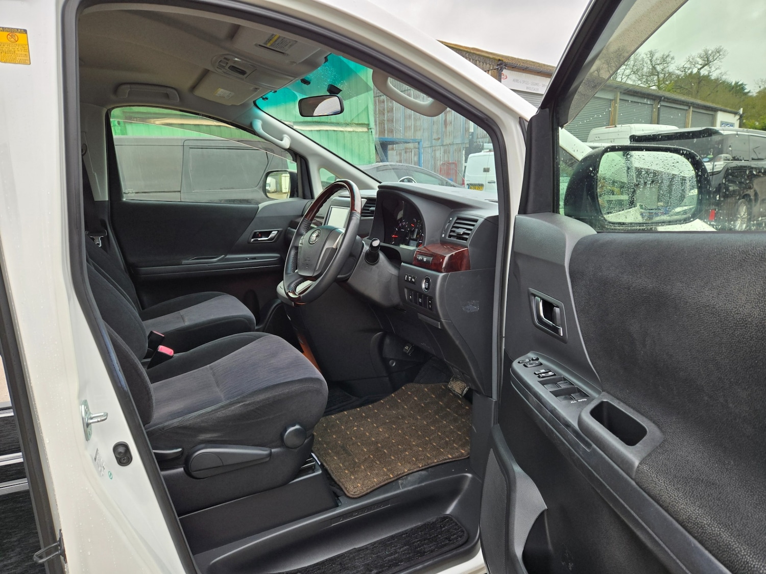 Used Toyota Alphard 2026 for sale - 77742555: Photo 7