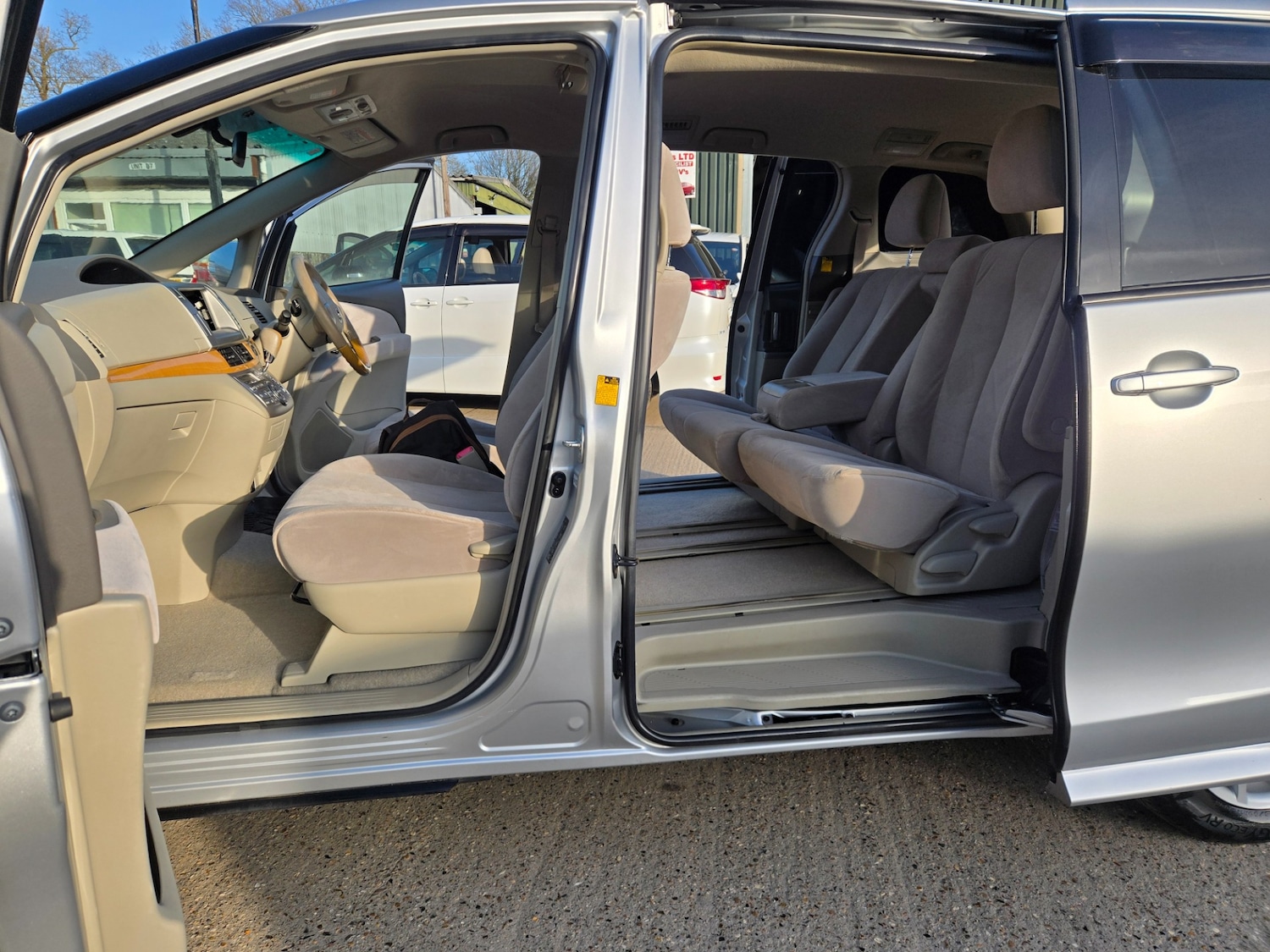 Used Toyota Estima 2006 for sale - 77665251: Photo 11