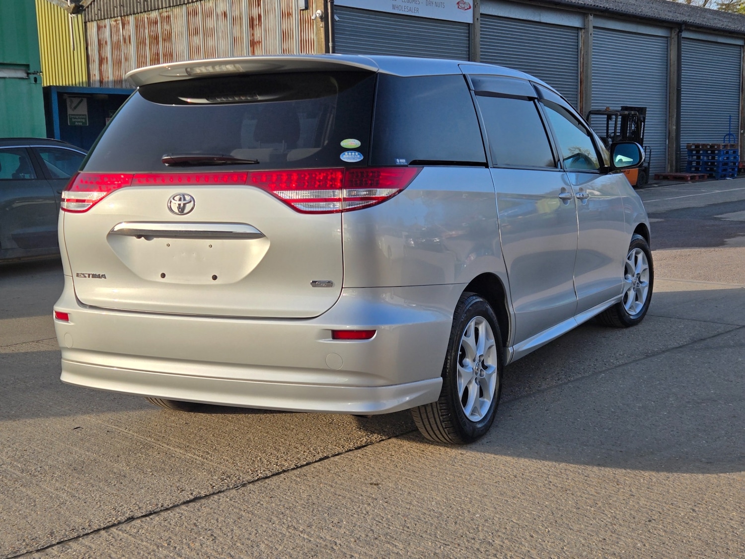 Used Toyota Estima 2006 for sale - 77665251: Photo 5