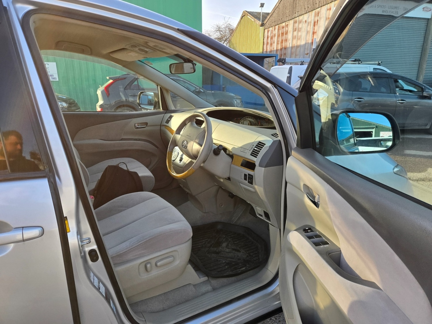 Used Toyota Estima 2006 for sale - 77665251: Photo 7