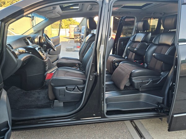 Used Nissan Elgrand 2010 for sale - 72199222: Photo 11