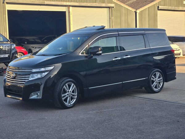 Used Nissan Elgrand 2010 for sale - 72199222: Photo 3