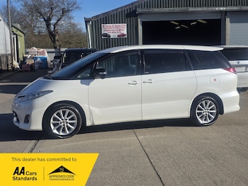 Used Toyota Estima 2010 for sale - 77674950: Photo