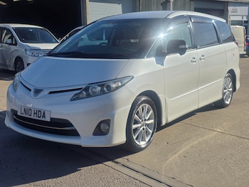 Used Toyota Estima 2010 for sale - 77674950: Photo