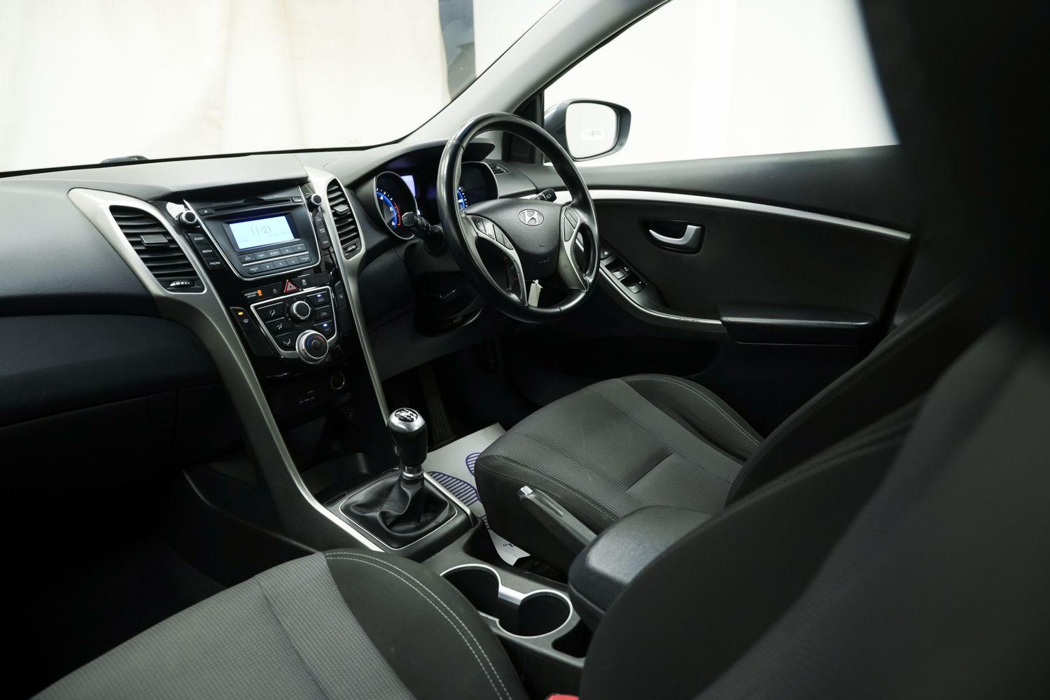 Used Hyundai i30 2015 for sale - 77166920: Photo 20