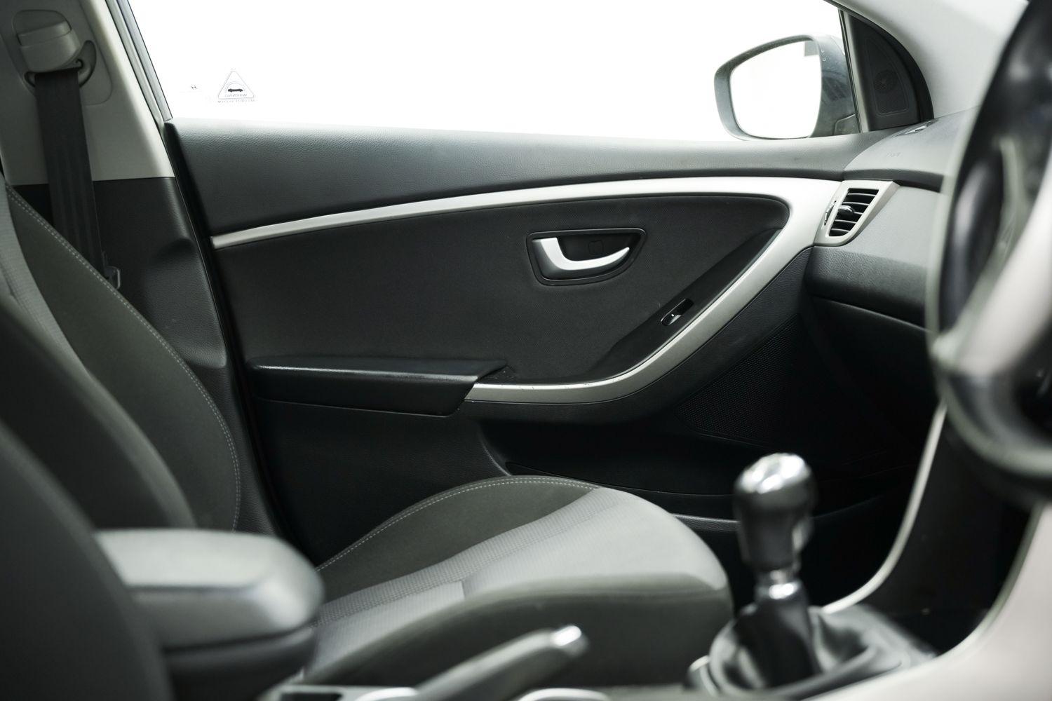 Used Hyundai i30 2015 for sale - 77166920: Photo 21