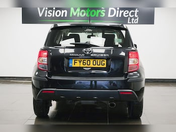 Used Toyota Urban Cruiser 2010 for sale - 77908464: Photo