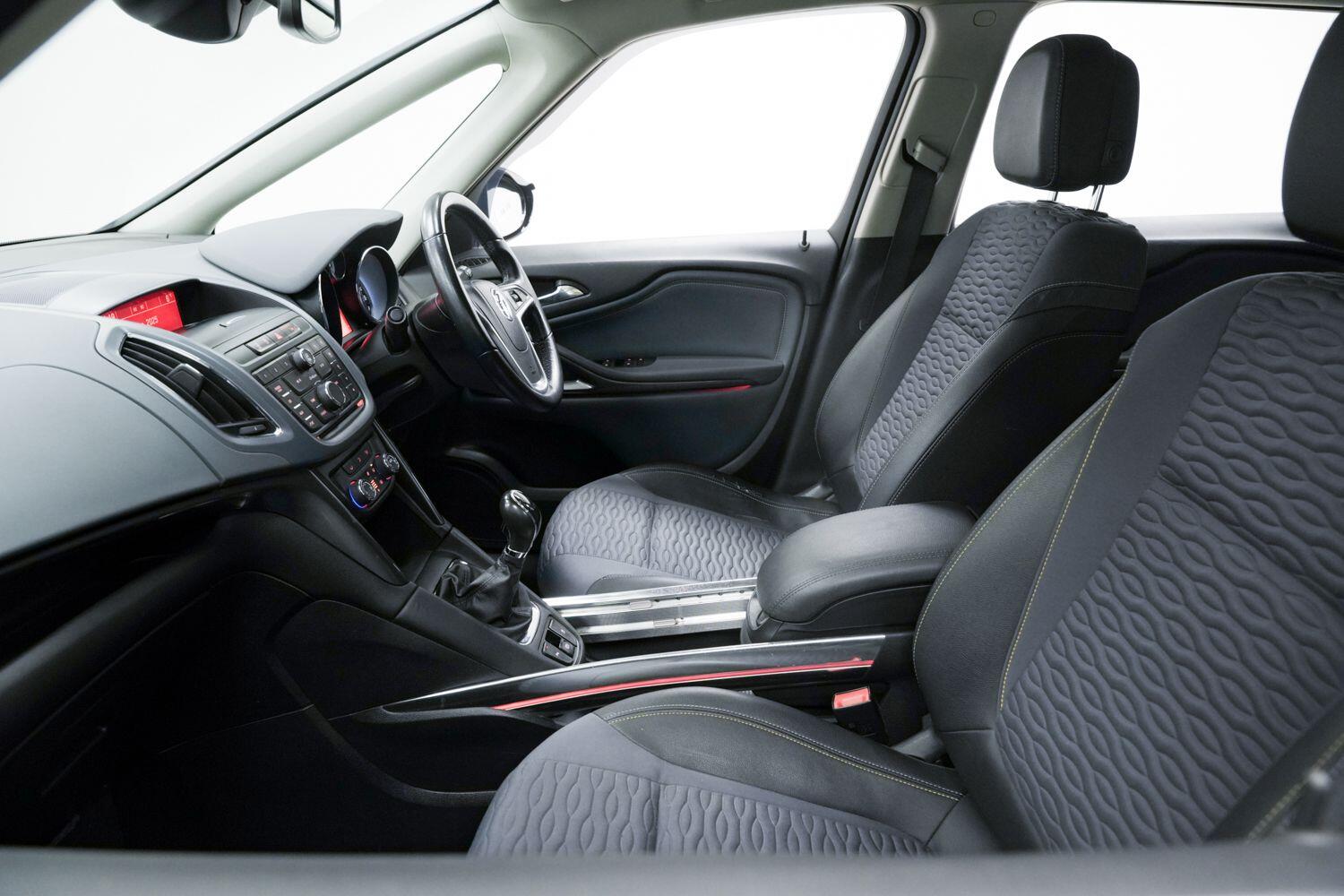 Used Vauxhall Zafira 2015 for sale - 77081453: Photo 27