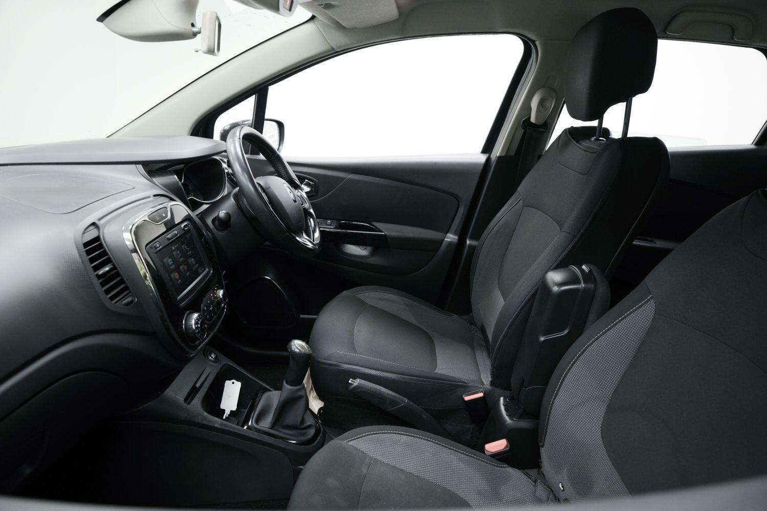 Used Renault Captur 2014 for sale - 76765983: Photo 24