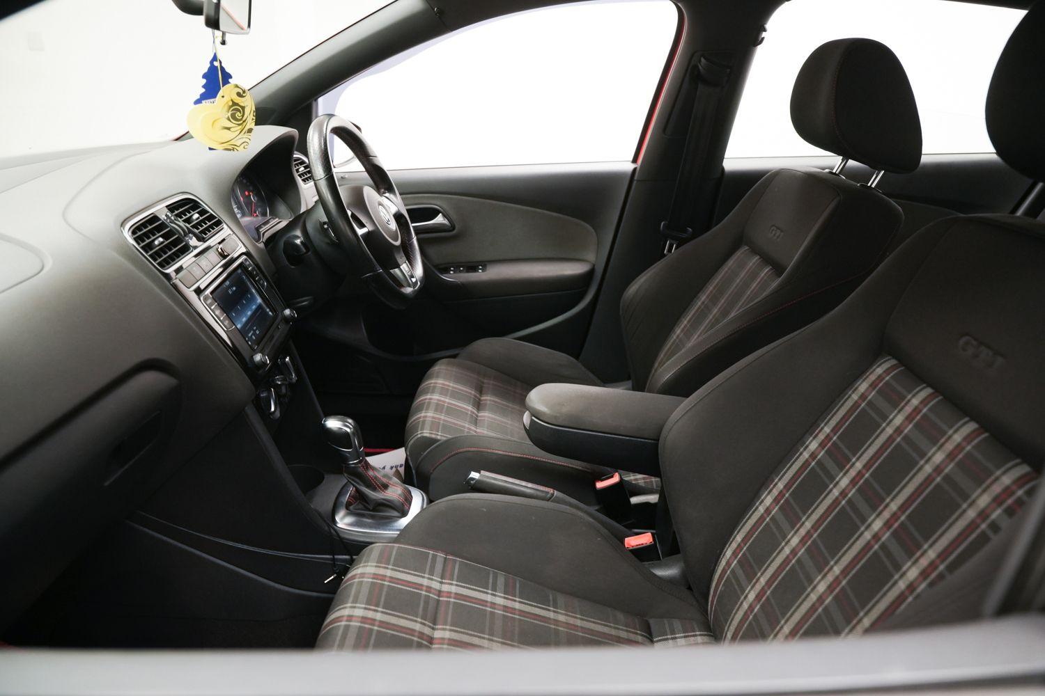 Used Volkswagen Polo 2012 for sale - 76433137: Photo 24