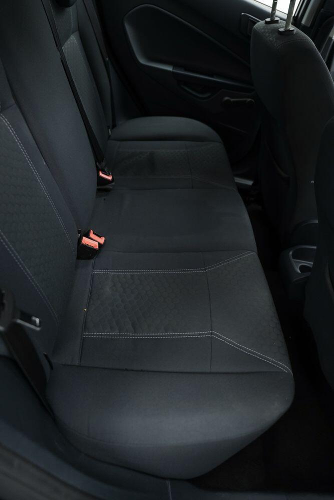 Used Ford Fiesta 2010 for sale - 76121839: Photo 13