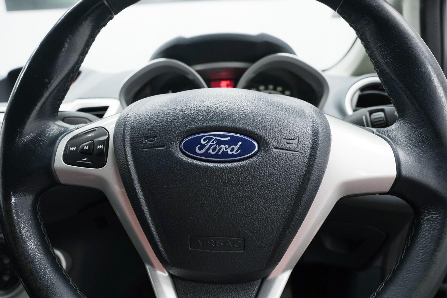 Used Ford Fiesta 2010 for sale - 76121839: Photo 23