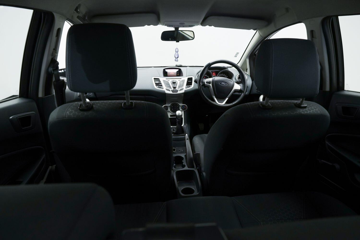 Used Ford Fiesta 2010 for sale - 76121839: Photo 8