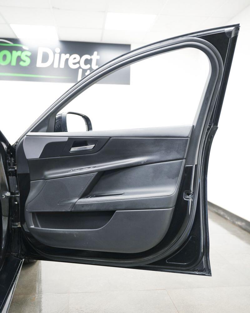 Used Jaguar XE 2017 for sale - 77097850: Photo 18