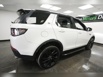 Used Land Rover Discovery Sport 2016 for sale - 79601331: Photo