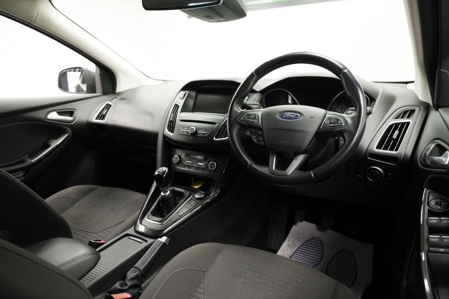 Used Ford Focus 2017 for sale - 76408757: Photo 11