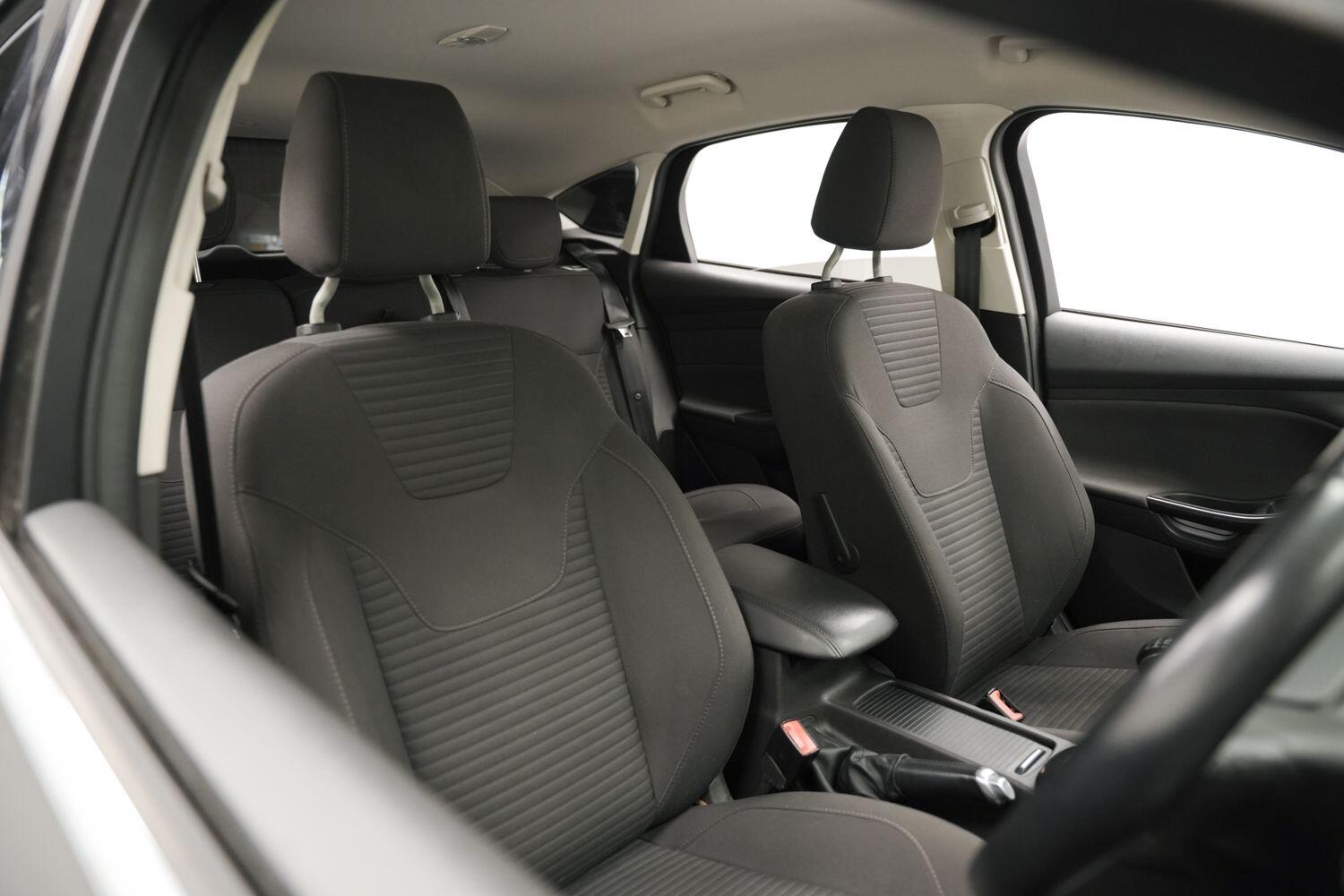 Used Ford Focus 2017 for sale - 76408757: Photo 12