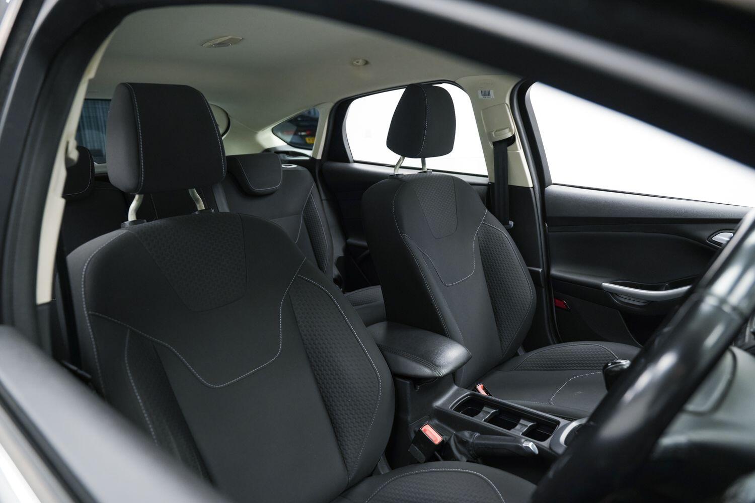 Used Ford Focus 2015 for sale - 77131166: Photo 12