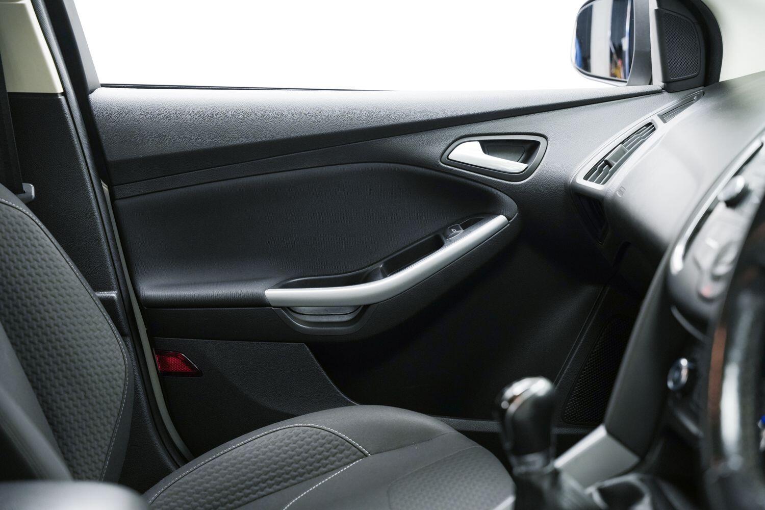 Used Ford Focus 2015 for sale - 77131166: Photo 22